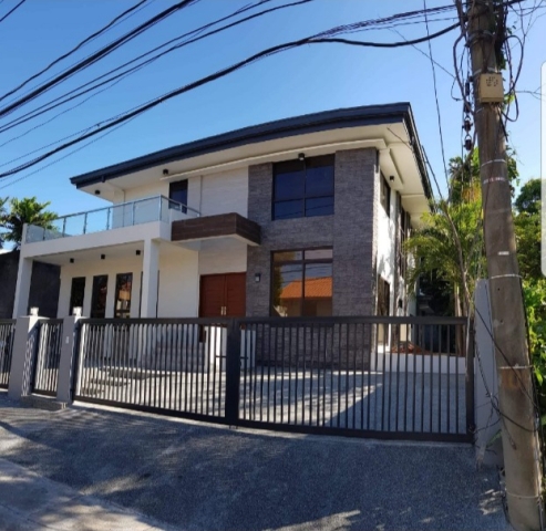 Ayala Alabang House For Sale