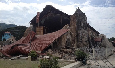 20131015-loboc-church-quake-02